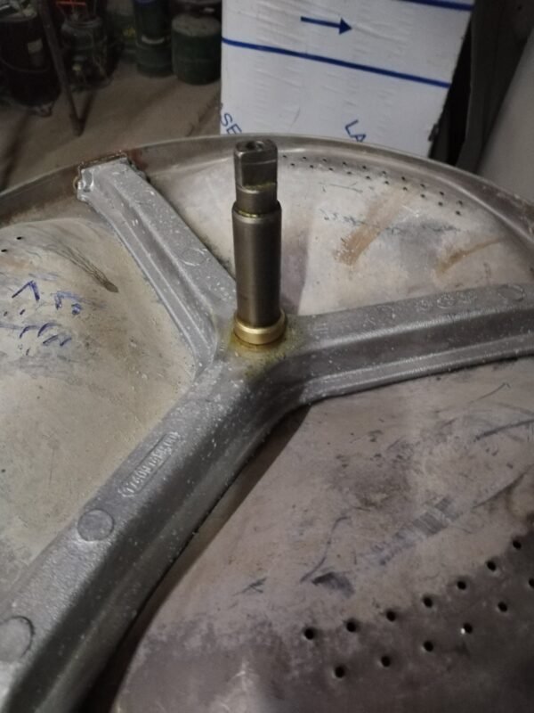 2025/10/1000000630-scaled.jpg إكس غساله اريستون ٧ كيلو