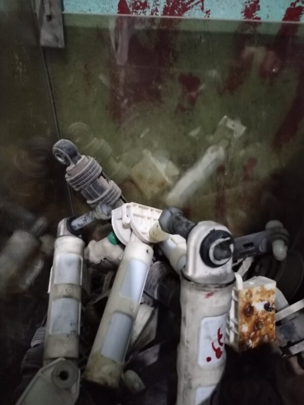 جميع انواع المساعدين  وصمام المياه