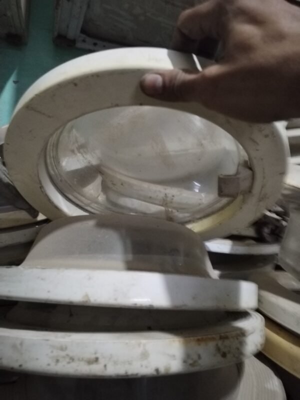 2025/10/1000000656-scaled.jpg جميع انواع باب الغساله الاتوماتيك