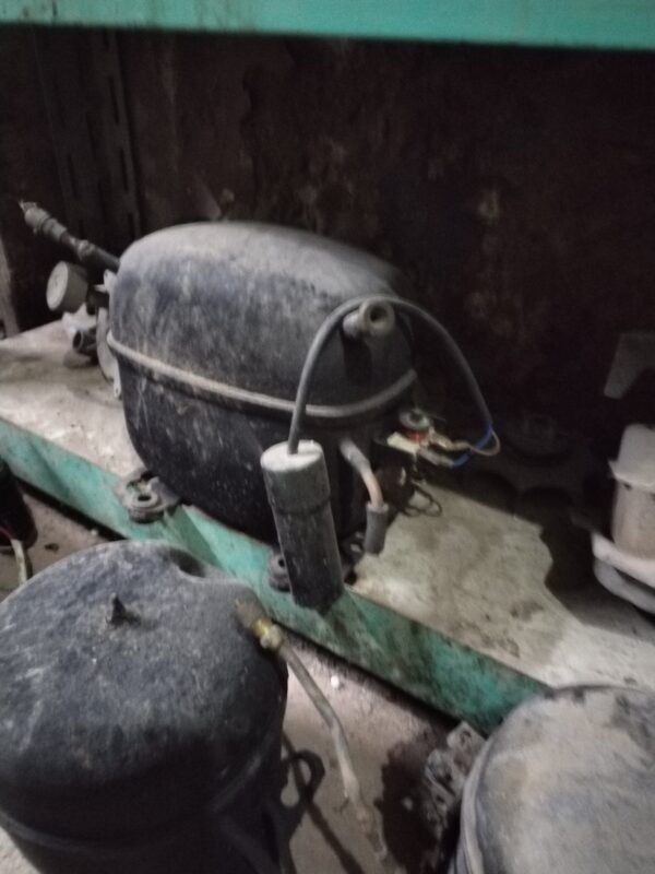 موتور دانفوس ثلاث تربع حصان