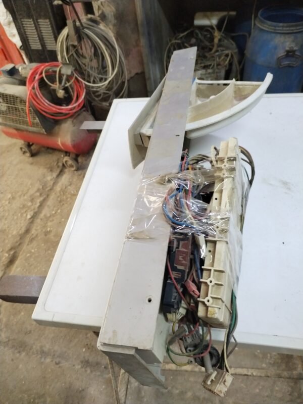 2025/11/1000000810-scaled.jpg برنامج كامل وايت ويل