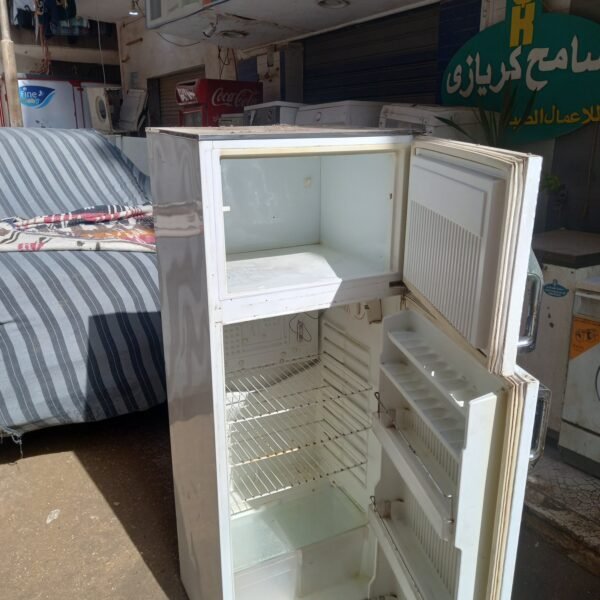 ثلاجه ١٢ قدم كريازي دي فروست